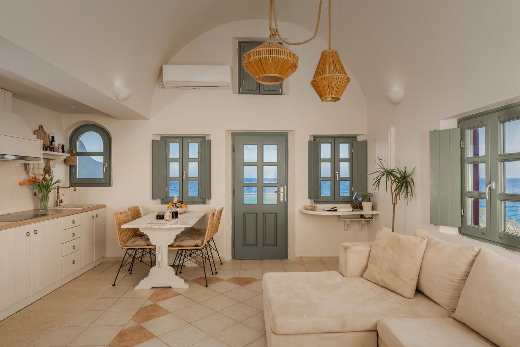 Michelangelo Beach Villa Oia  Exterior photo